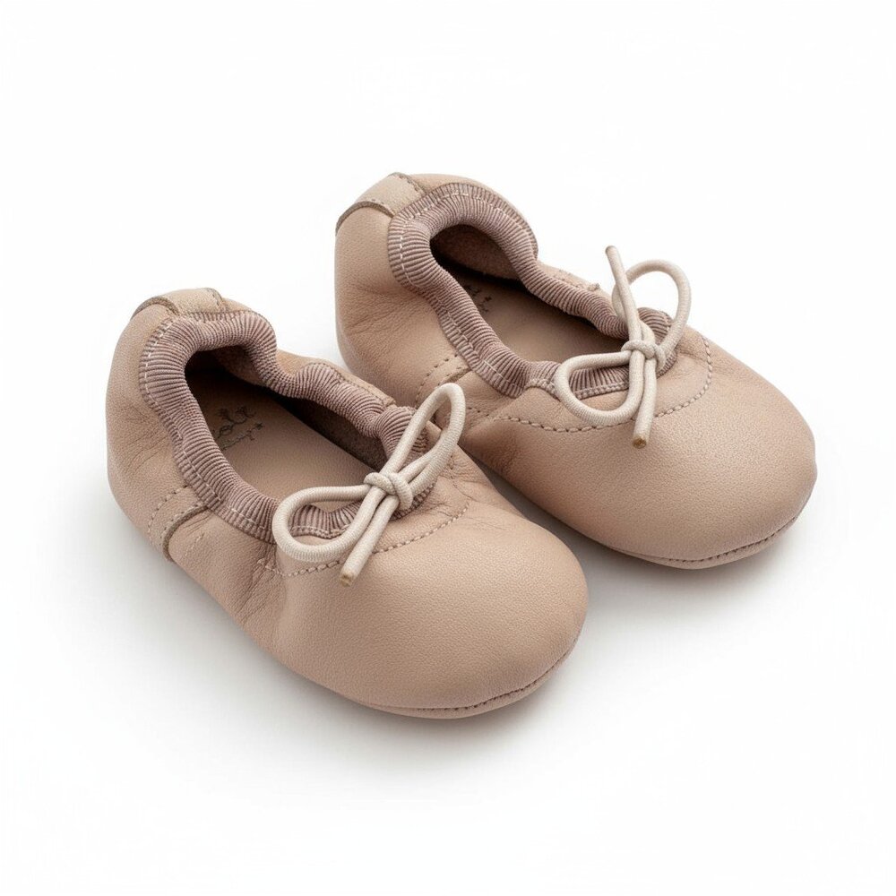 TOCOTO VINTAGE - LIGHT PINK BABY BALLET FLAT SLIPPERS - SIZE 16 - NEW WITH BOX